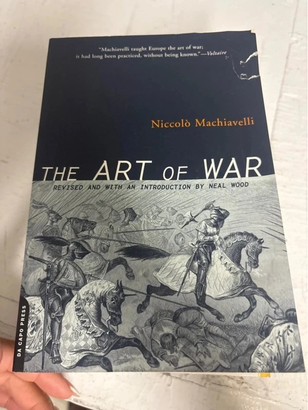 Books - Picture 3 of 9